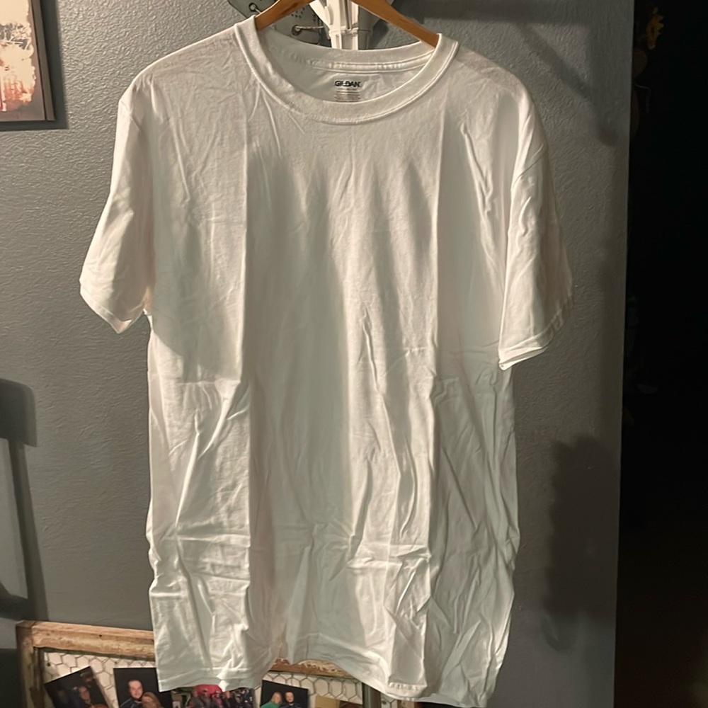 Men’s Gildan White Tee 3